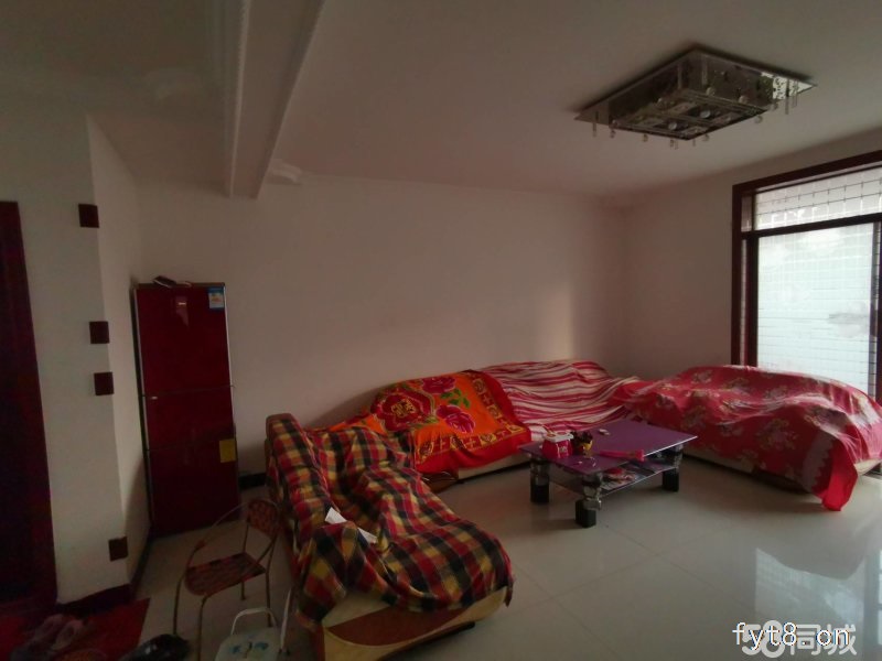 诚心出售 欧陆花苑 满五年 可随时过户 可以按揭 采光极好